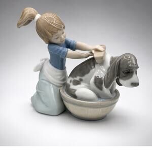 Lladro #5455 Girl Bathing Puppy Dog Porcelain Figurine Handmade Spain Retired
